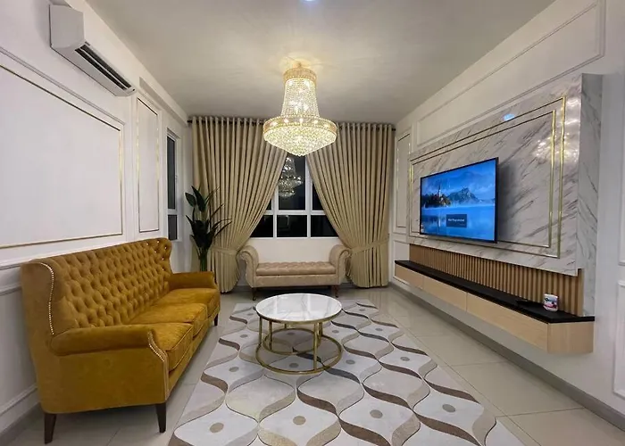 4 Bedroom Seaview Ladang Tanjung Apartment - Ayla Homestay