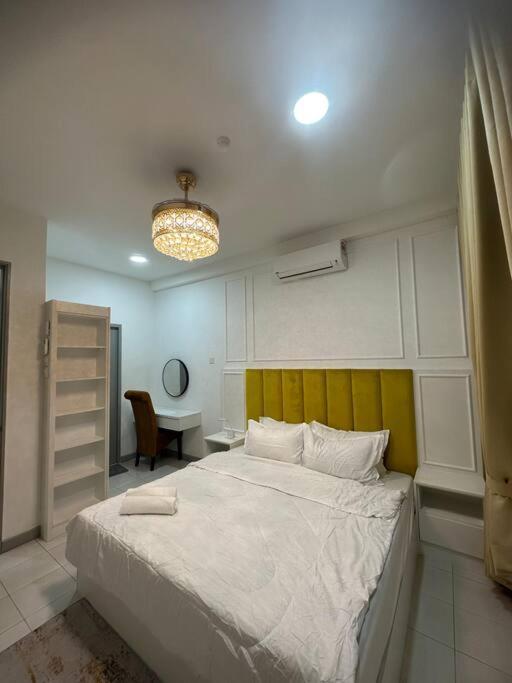 4 Bedroom Seaview Ladang Tanjung - Ayla Apartment