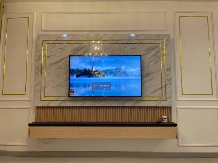 4 Bedroom Seaview Ladang Tanjung - Ayla Apartment Kuala Terengganu